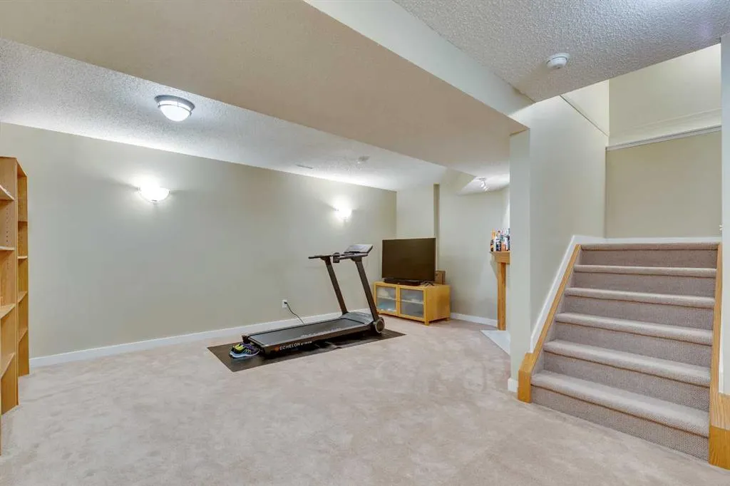 60 Inglewood Cove SE