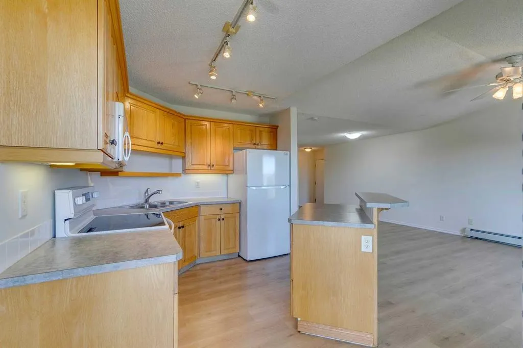 7301 Valleyview Park SE, #301