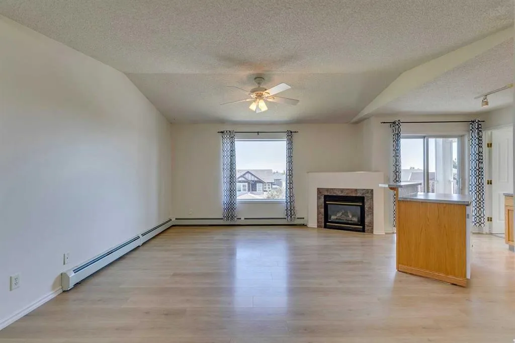 7301 Valleyview Park SE, #301