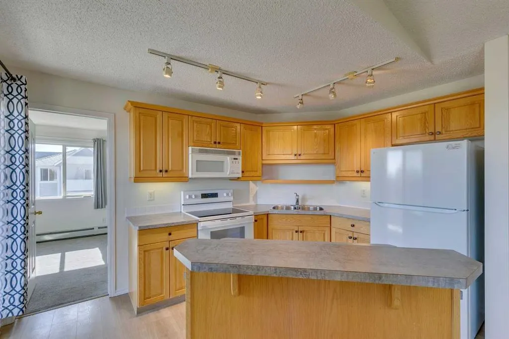 7301 Valleyview Park SE, #301