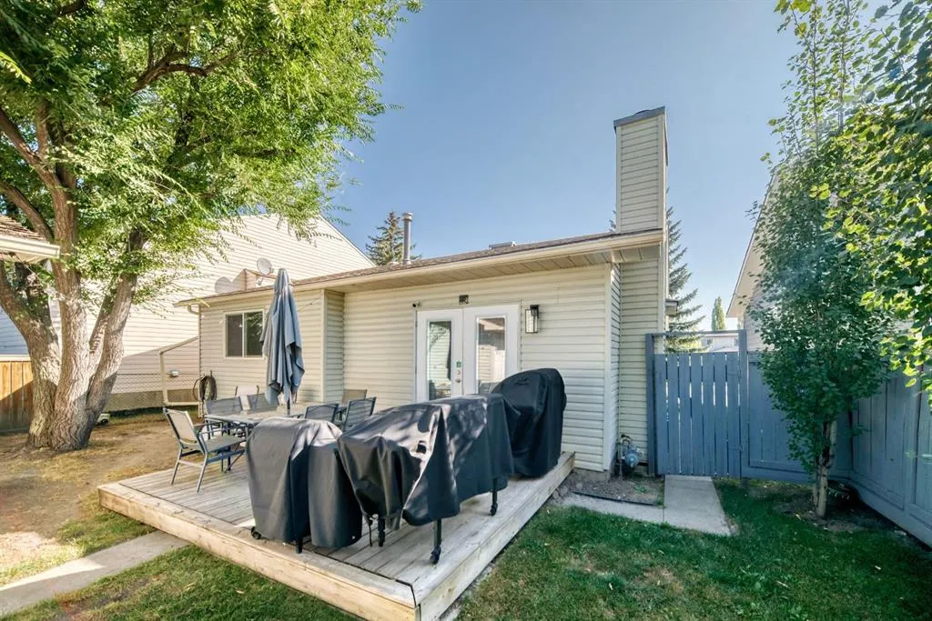 208 Woodbine Boulevard SW