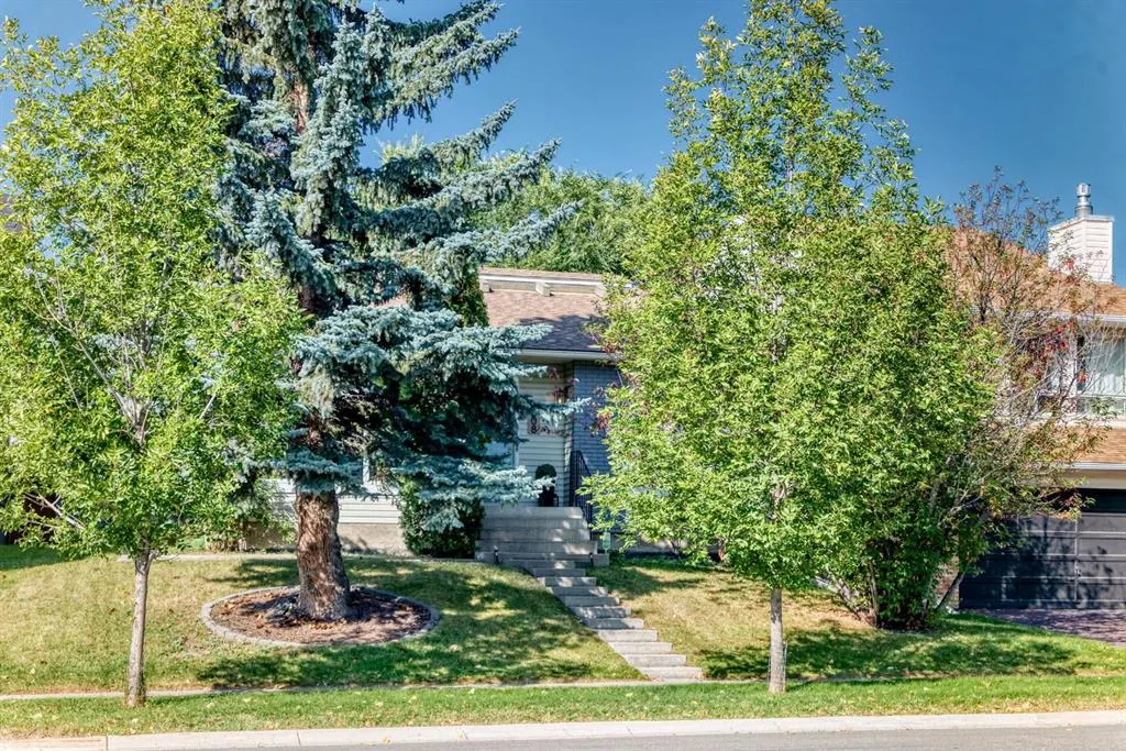 208 Woodbine Boulevard SW