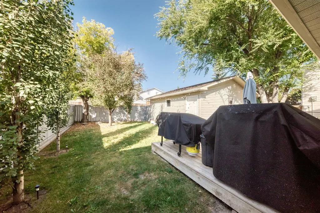 208 Woodbine Boulevard SW
