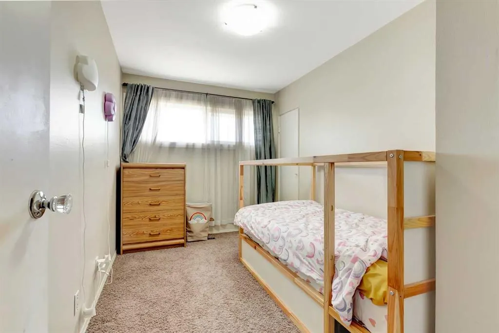 314 Regal Park NE