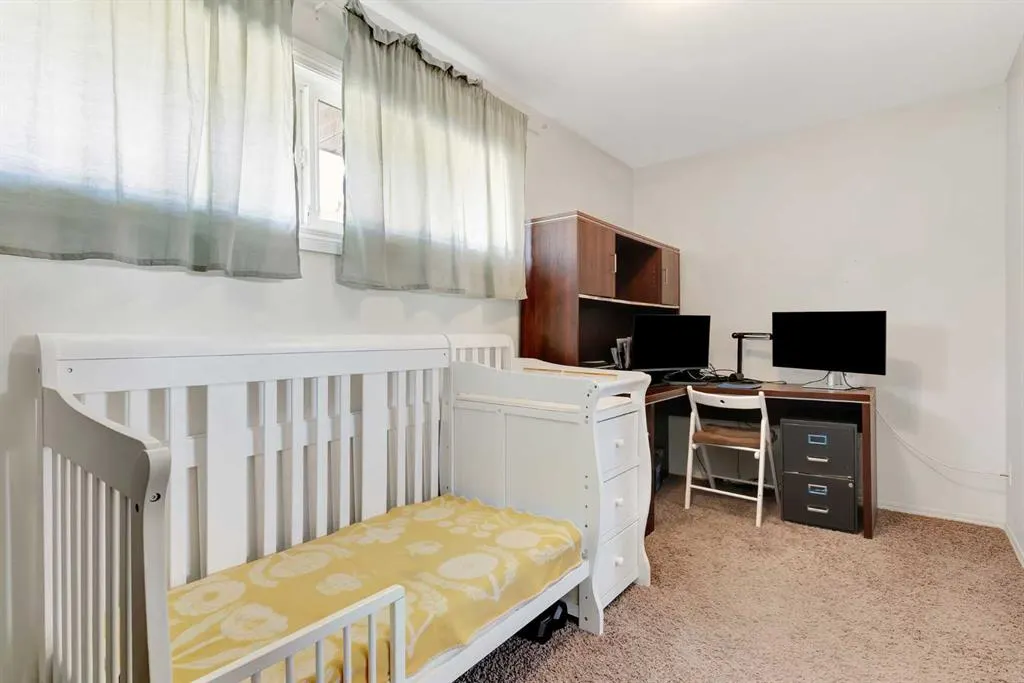 314 Regal Park NE