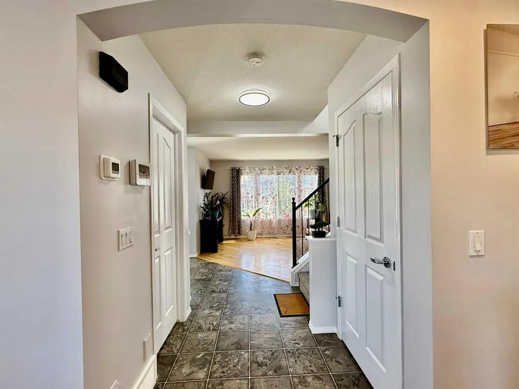 43 Bridlecrest Road SW