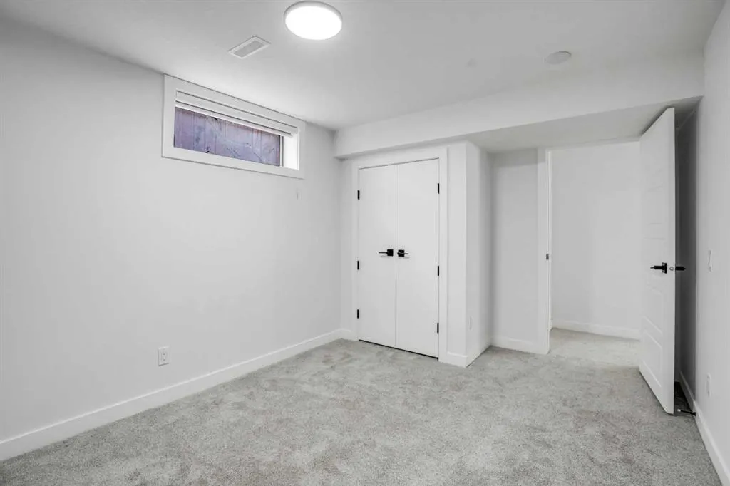 264 Penbrooke Close SE