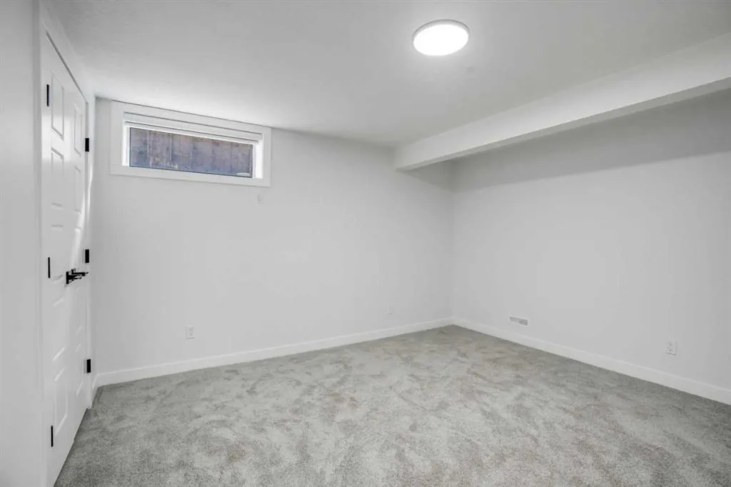 264 Penbrooke Close SE