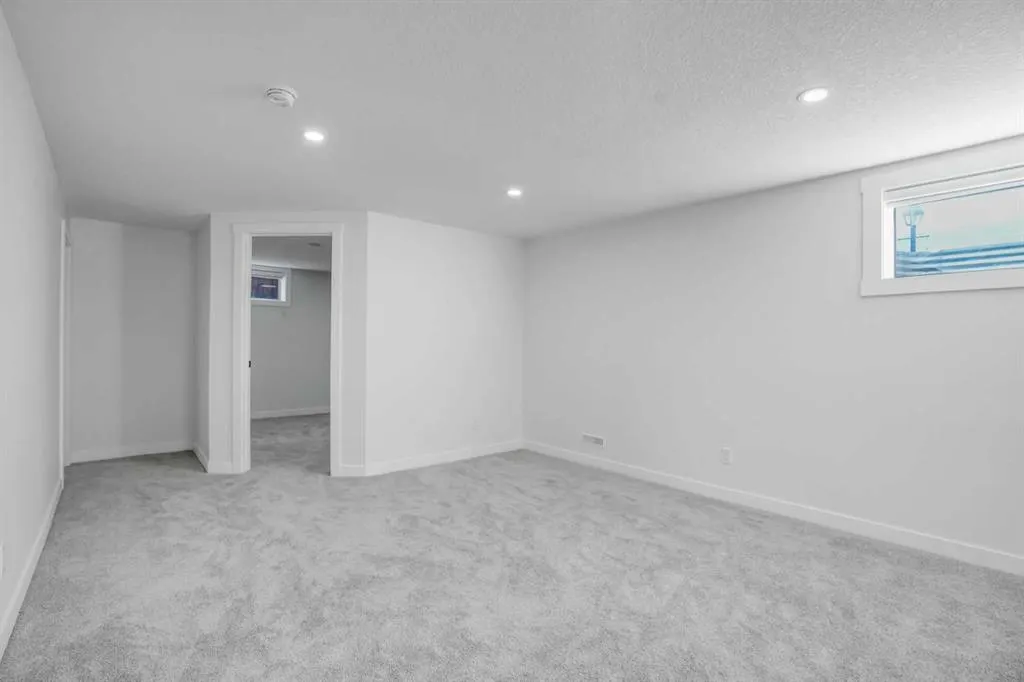 264 Penbrooke Close SE