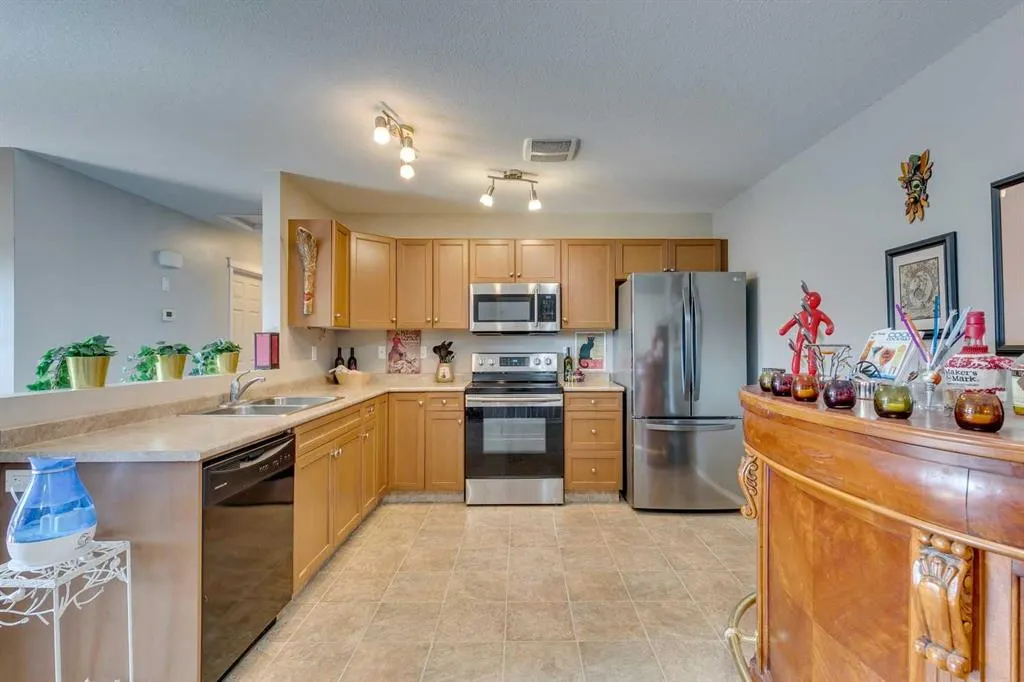 8 Bayside Place, #207