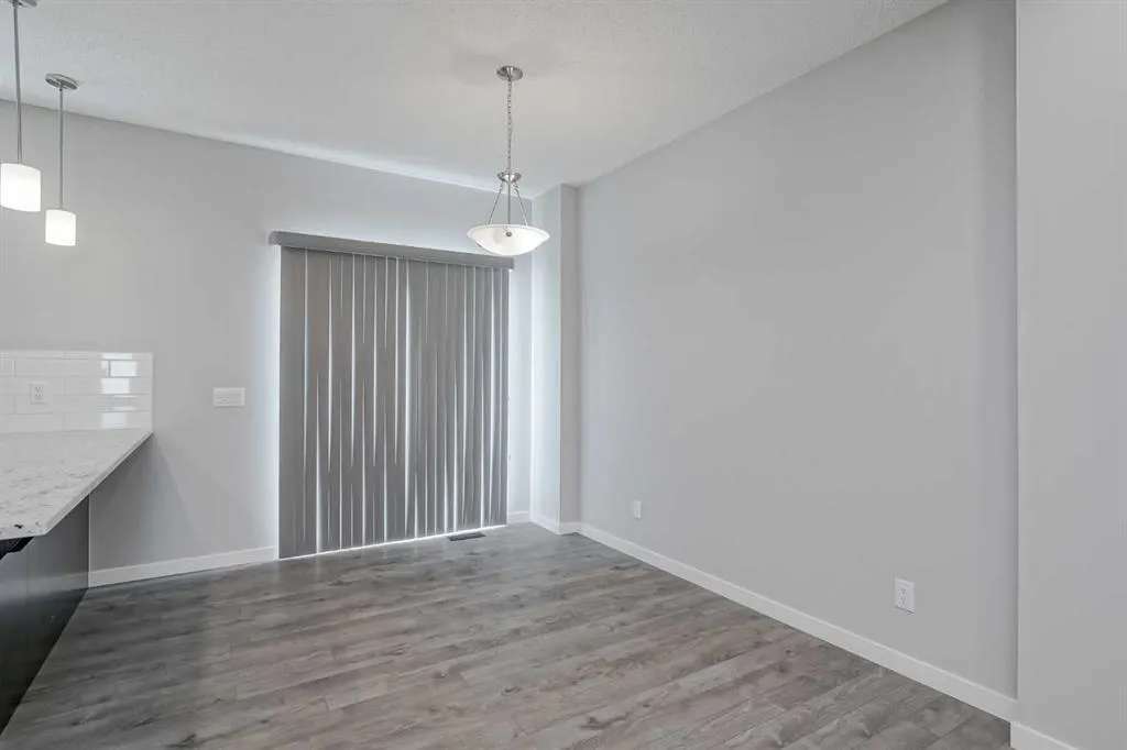 170 Carringvue Park NW