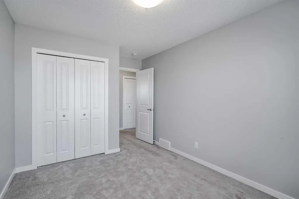170 Carringvue Park NW