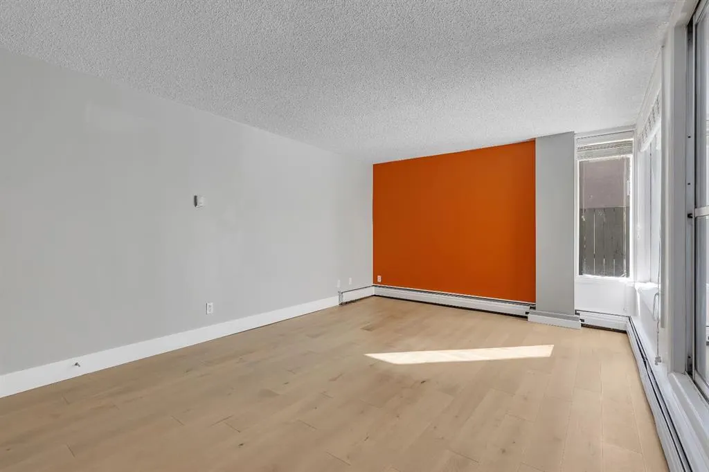 1123 13 Avenue SW, #106