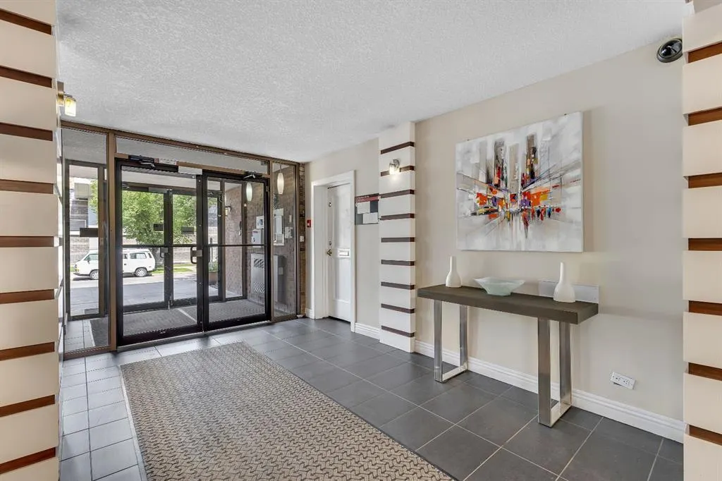 1123 13 Avenue SW, #106