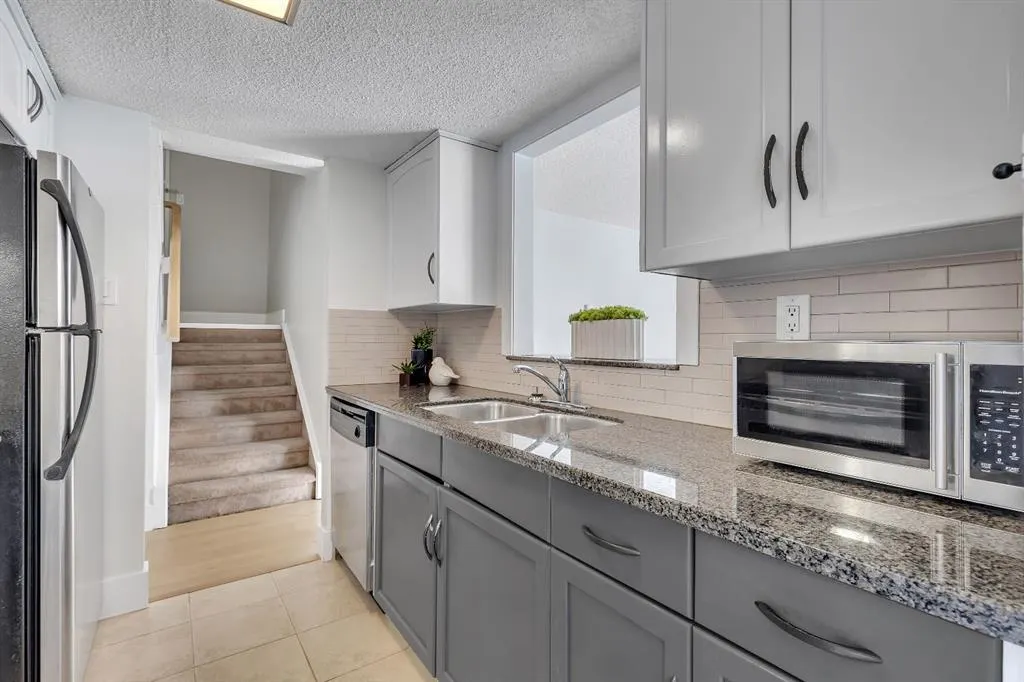 1123 13 Avenue SW, #106
