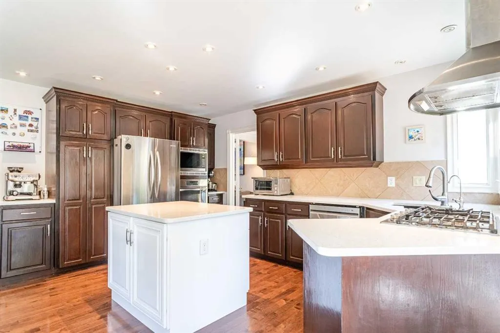 307 Woodhaven Bay SW