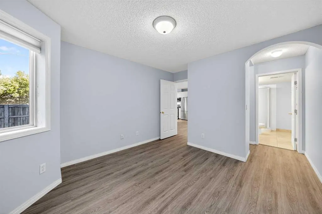 20 Country Hills View NW, #208