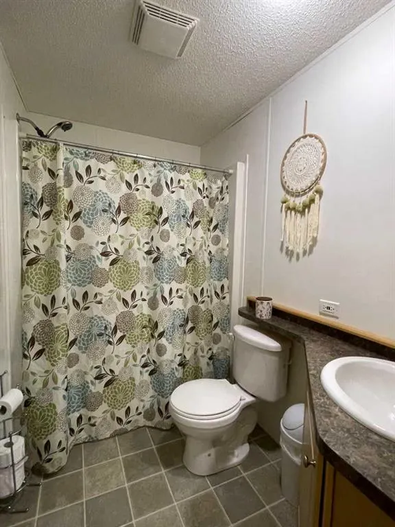 44 Dragonfly Crescent