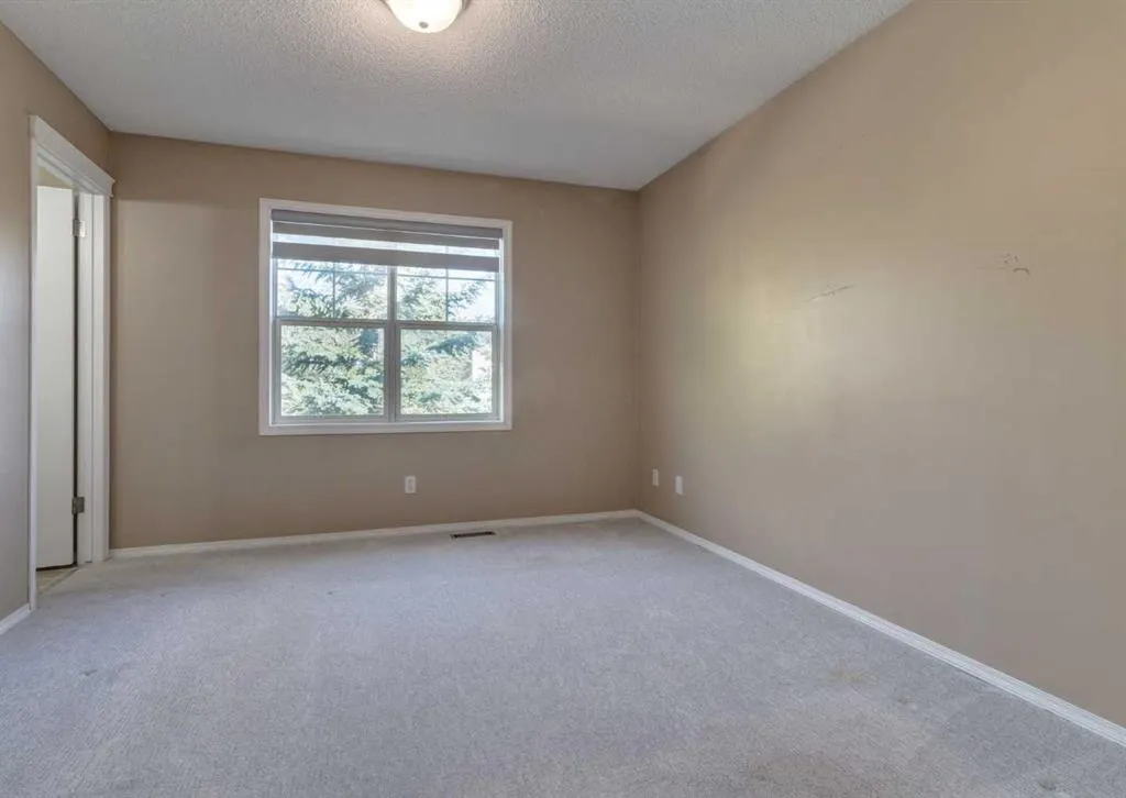 137 Tuscany Springs Way NW