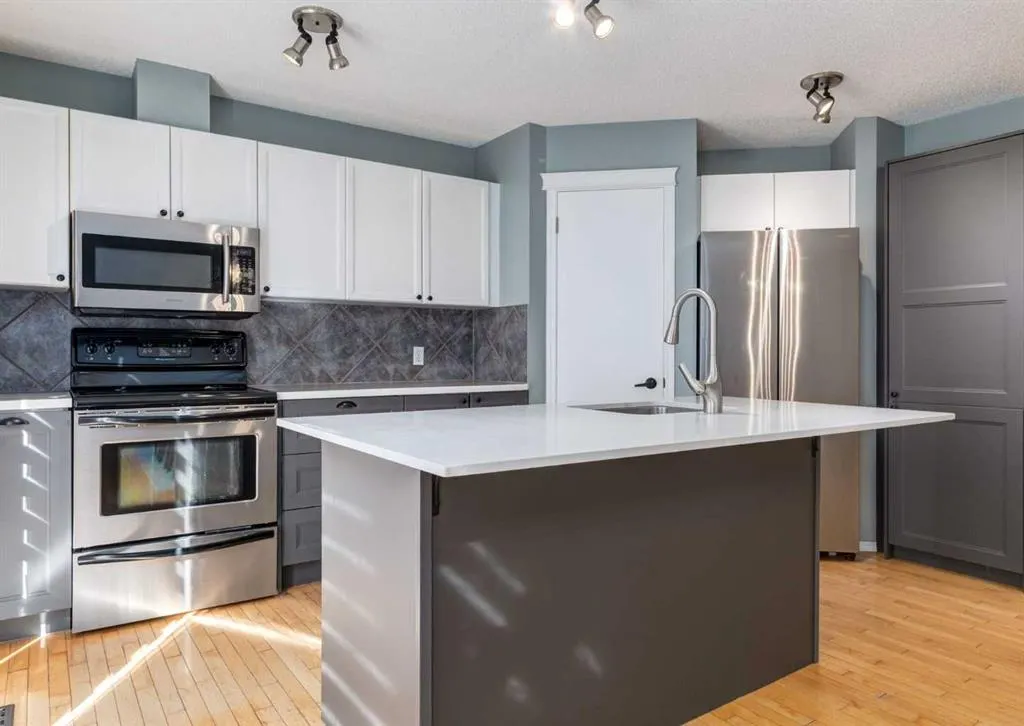 137 Tuscany Springs Way NW