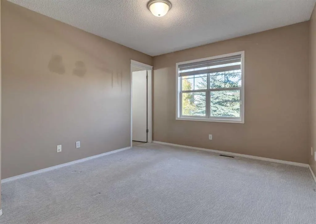 137 Tuscany Springs Way NW