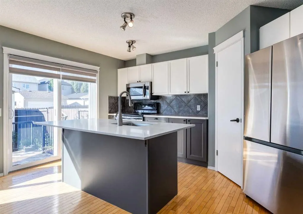 137 Tuscany Springs Way NW