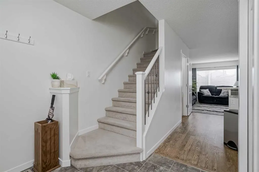 52 Autumn Court SE