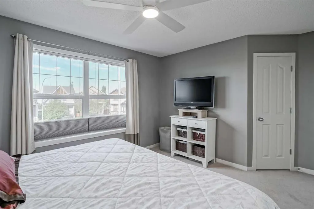 52 Autumn Court SE