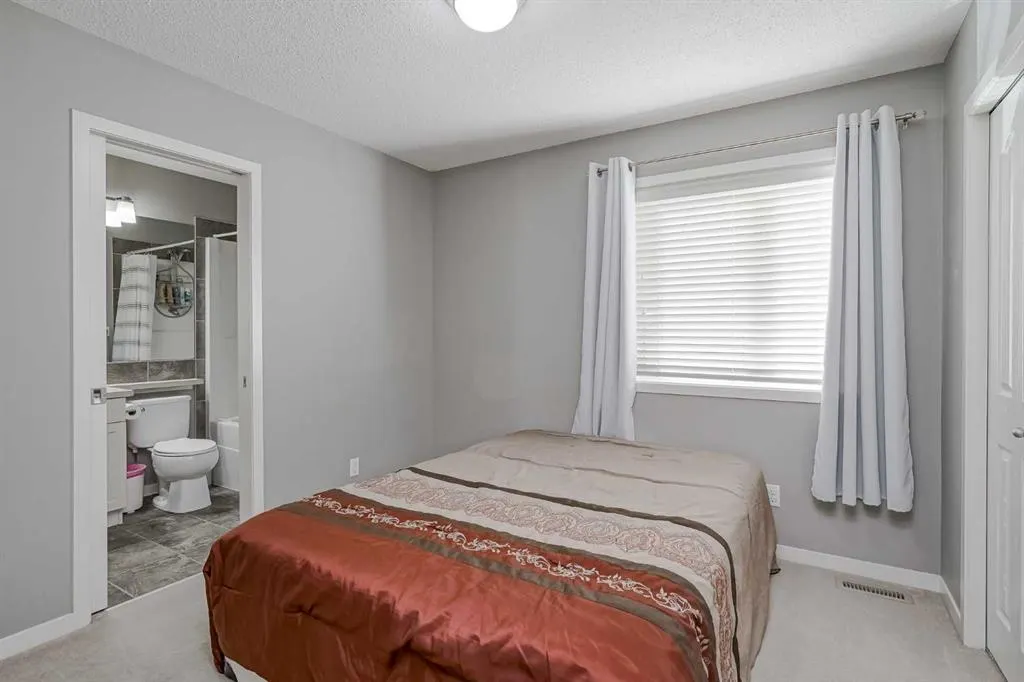 52 Autumn Court SE