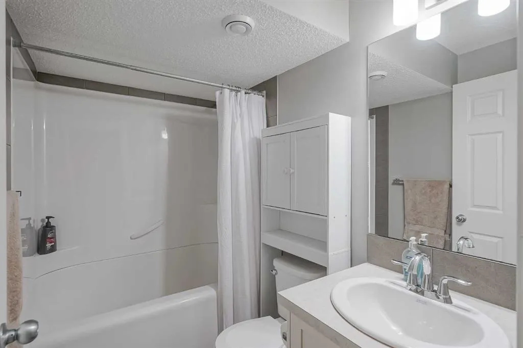 52 Autumn Court SE