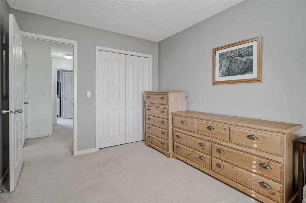 52 Autumn Court SE