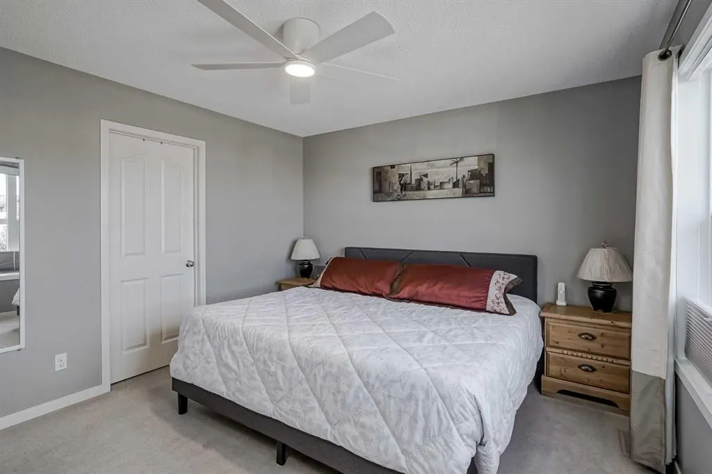 52 Autumn Court SE