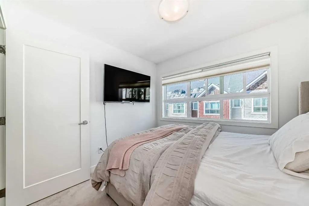 355 Nolancrest Heights NW, #707
