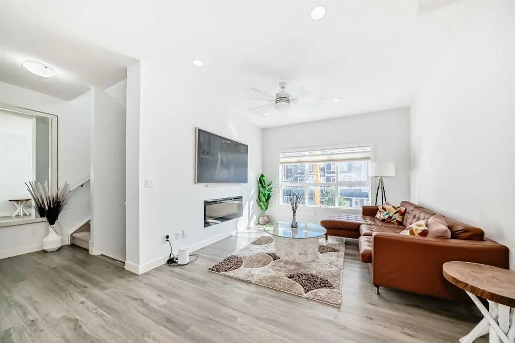 355 Nolancrest Heights NW, #707