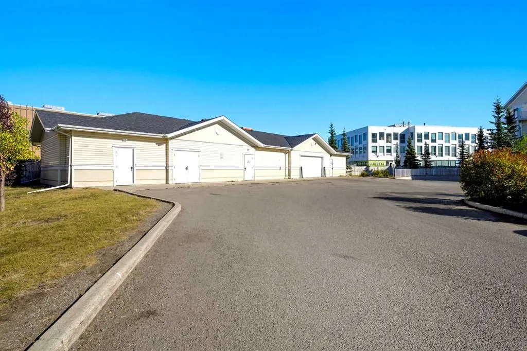 1140 Taradale Drive NE, #1414