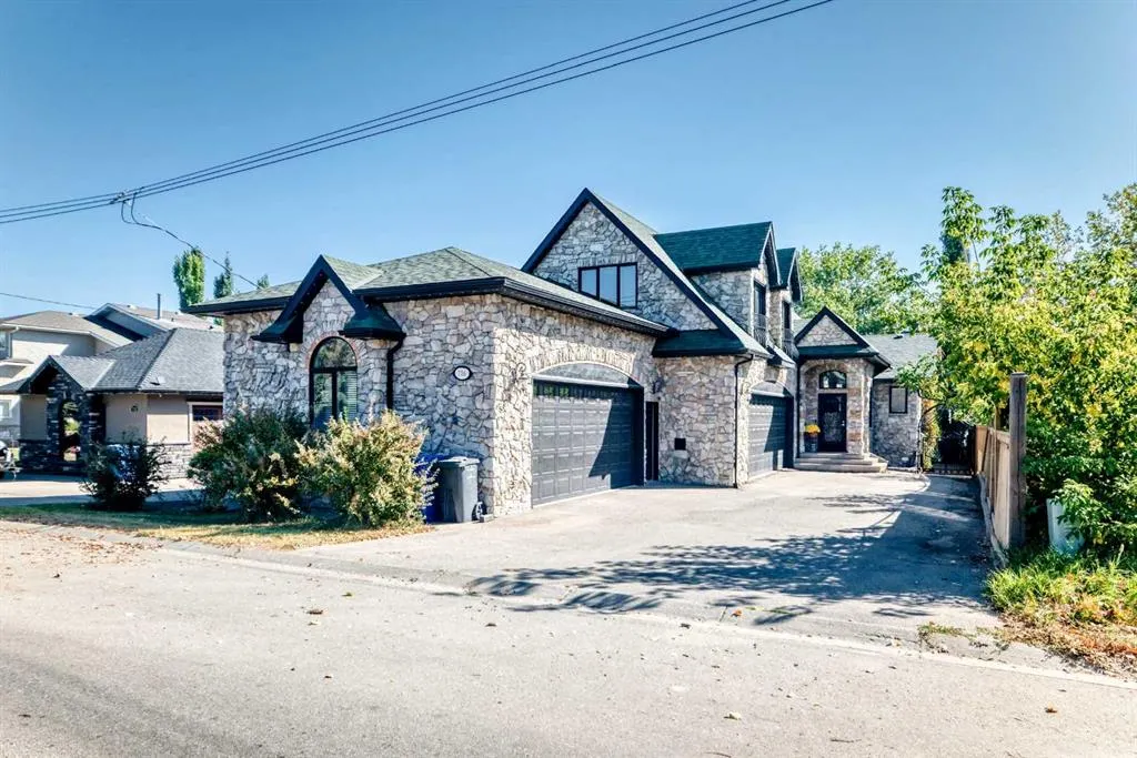 716 West Chestermere Drive