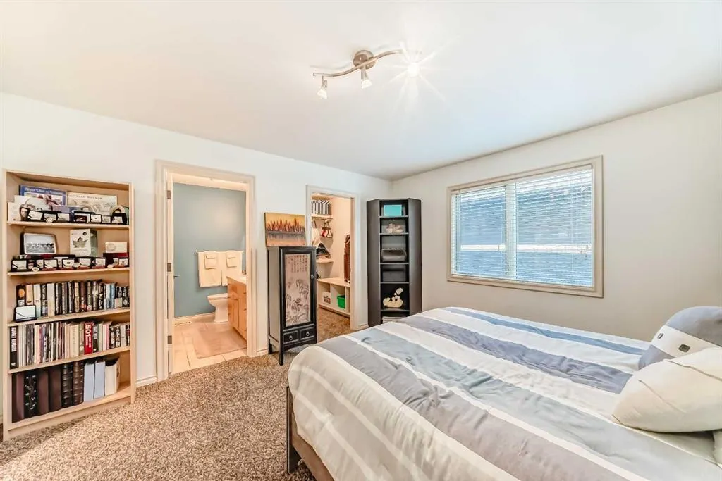 716 West Chestermere Drive