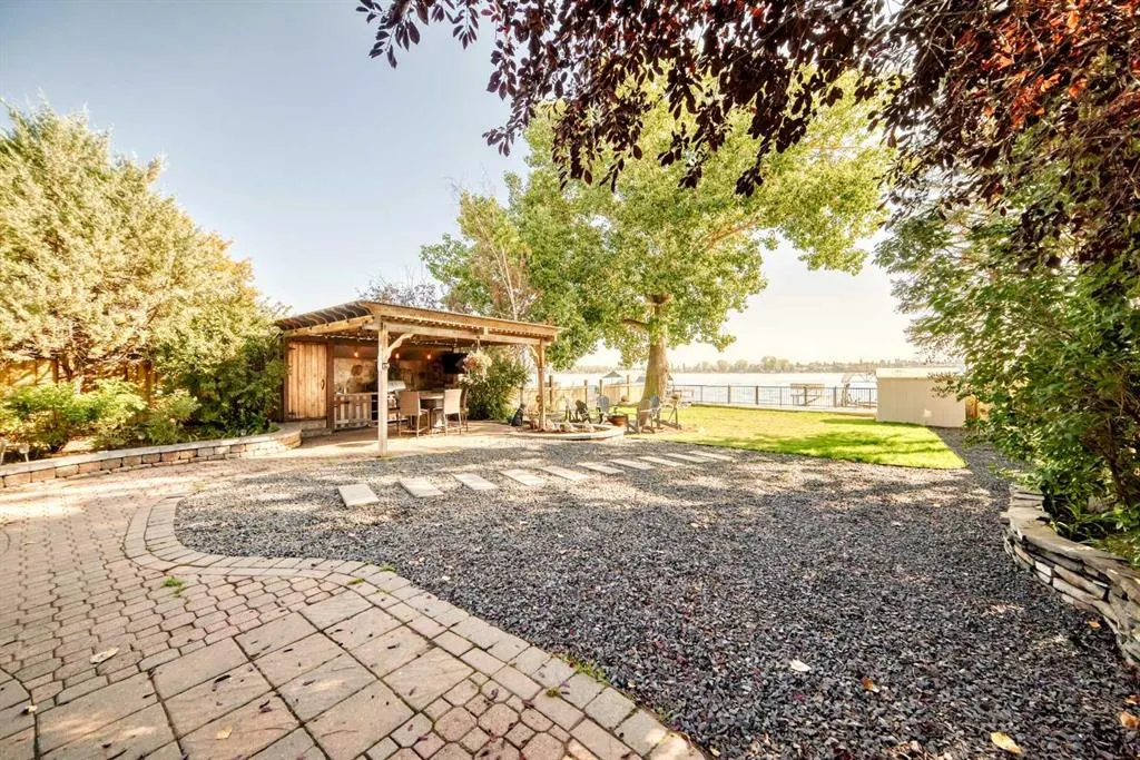 716 West Chestermere Drive