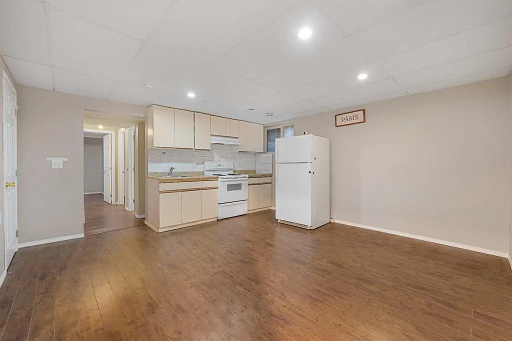 53 Redstone Villas NE