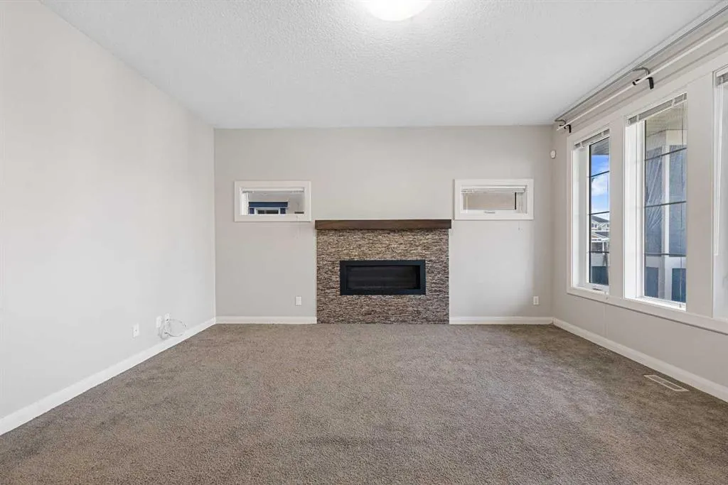 53 Redstone Villas NE