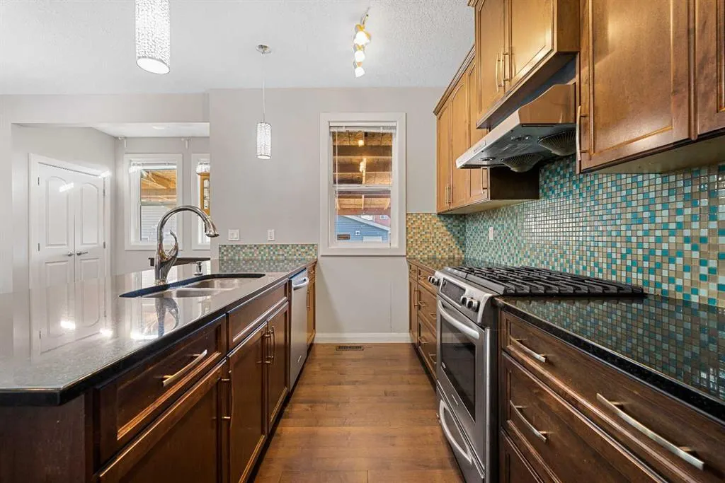 53 Redstone Villas NE