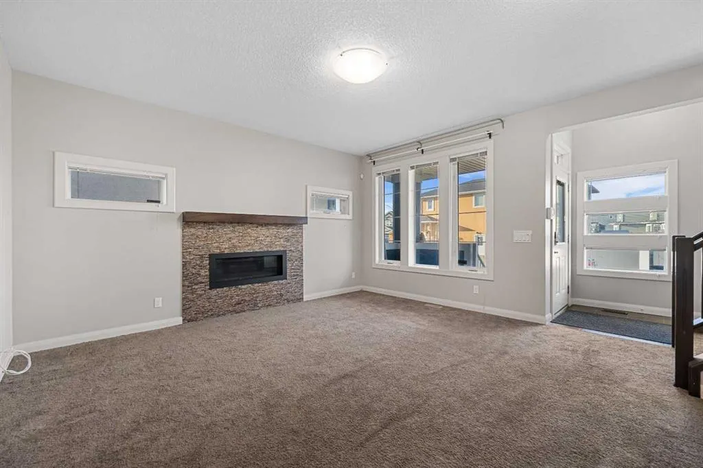 53 Redstone Villas NE