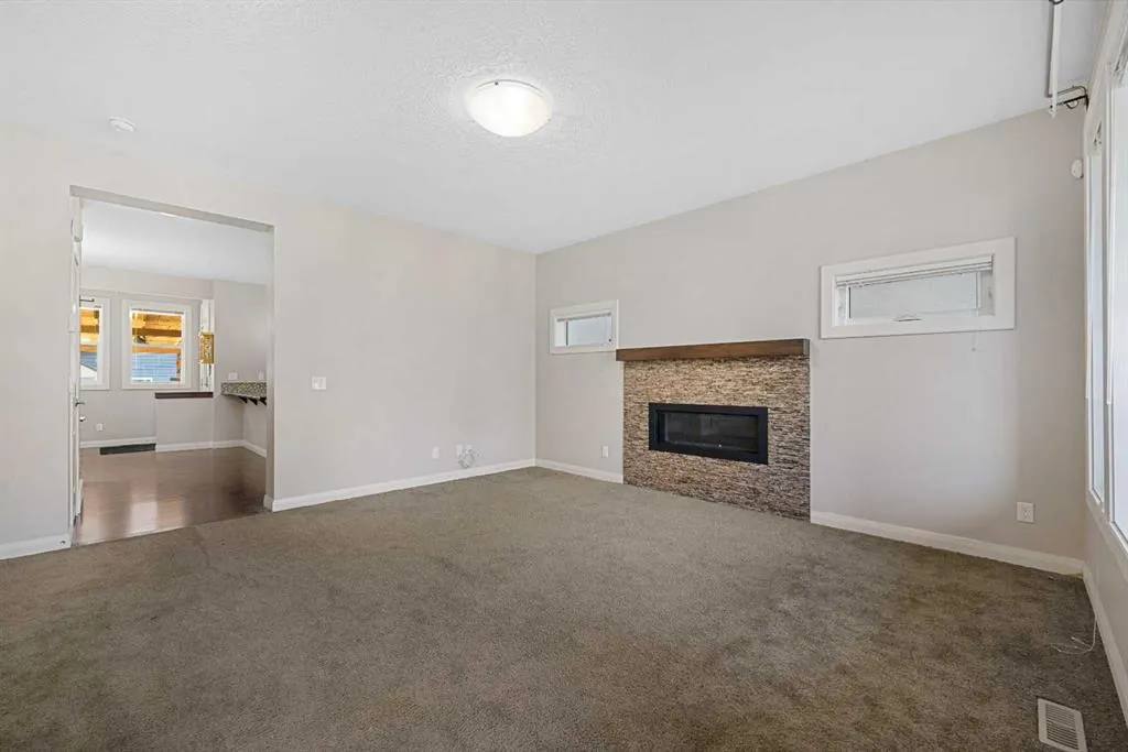 53 Redstone Villas NE