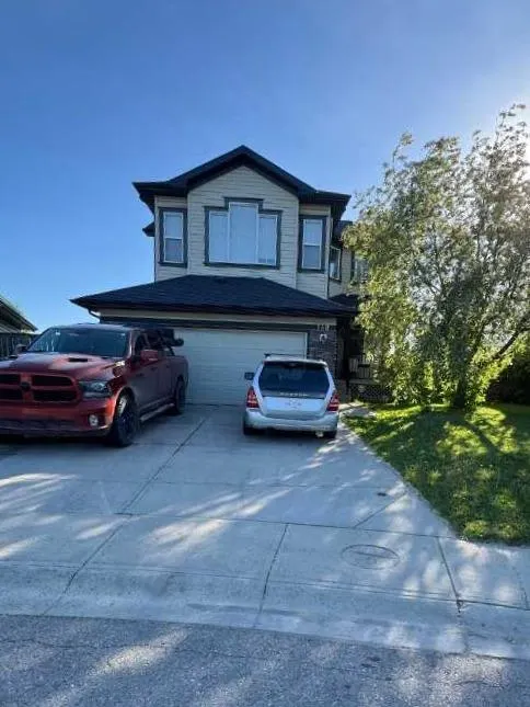 148 Stonegate Crescent NW