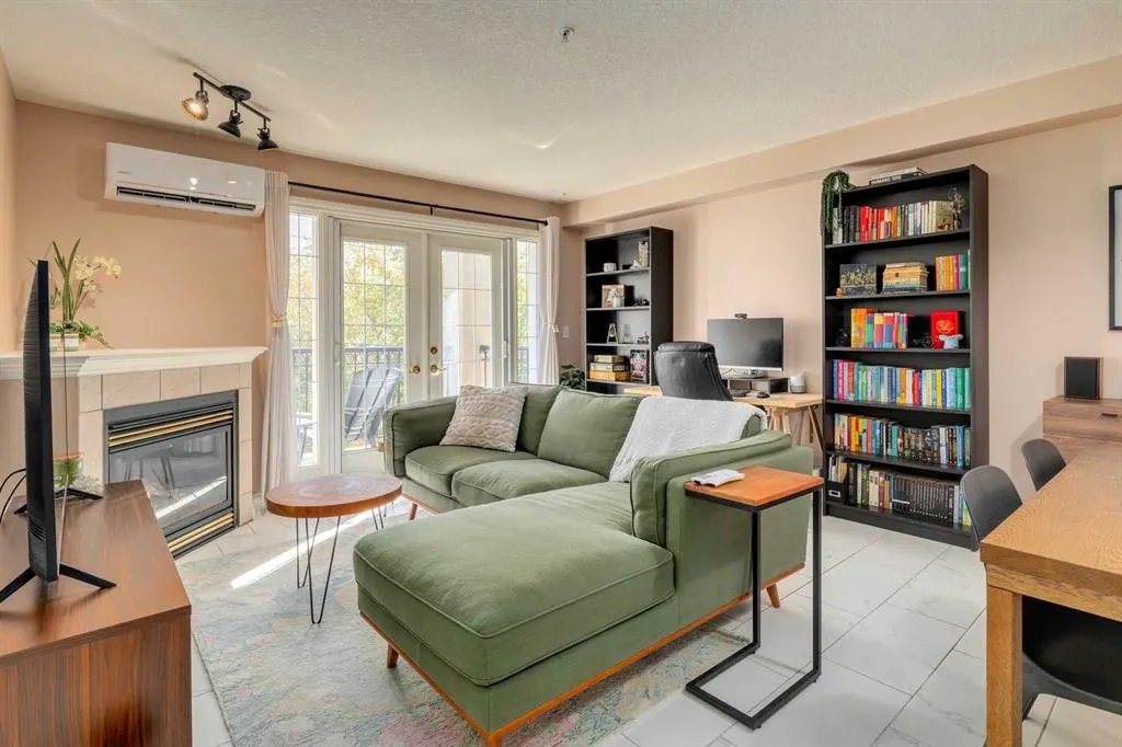 630 10 Street NW, #307