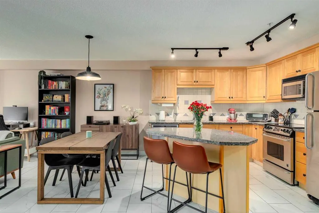 630 10 Street NW, #307