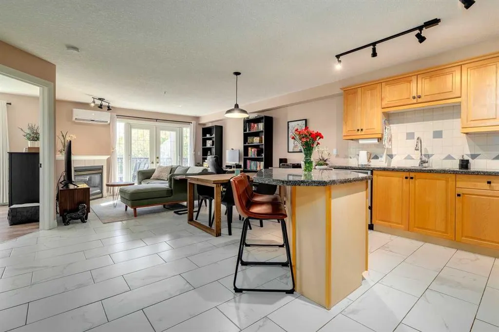 630 10 Street NW, #307