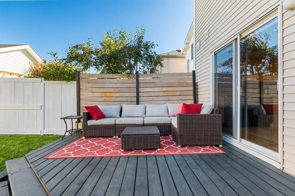 76 Prestwick Heights SE