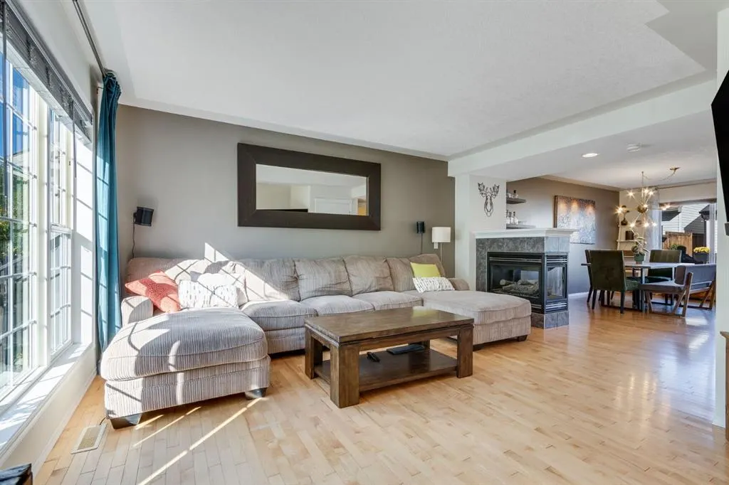 76 Prestwick Heights SE