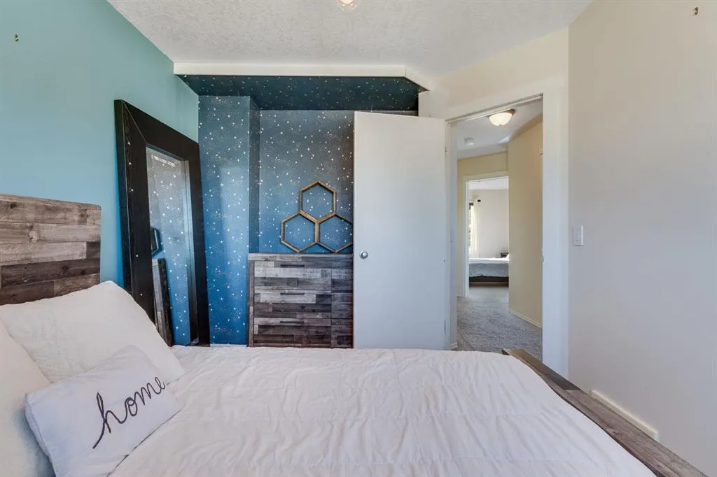 76 Prestwick Heights SE
